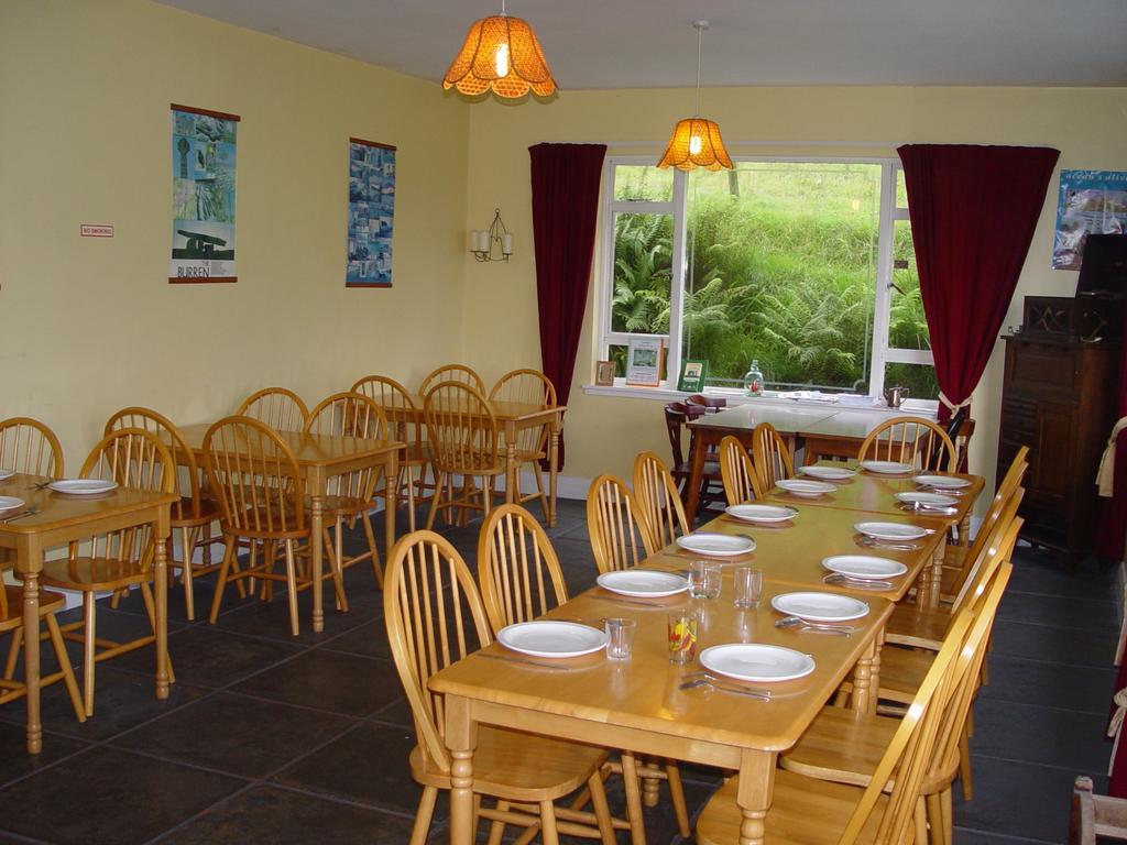 Ben Lettery Connemara Hostel Голвей Екстер'єр фото